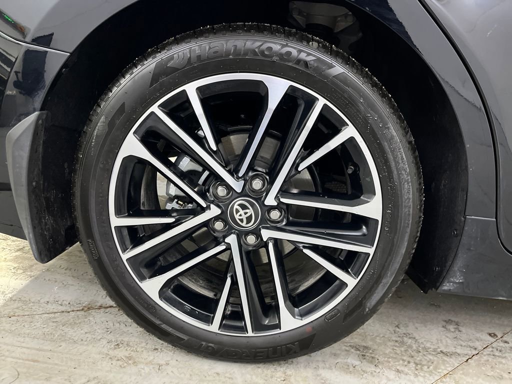 Used 2026 Toyota Camry XLE w/ Premium Plus Package image 17