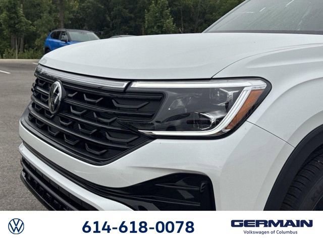 New 2026 Volkswagen Atlas Cross Sport SEL R-Line image 13