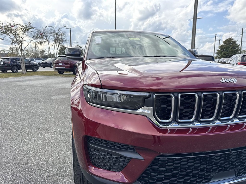 New 2025 Jeep Grand Cherokee Laredo X w/ Luxury Tech Group I image 9