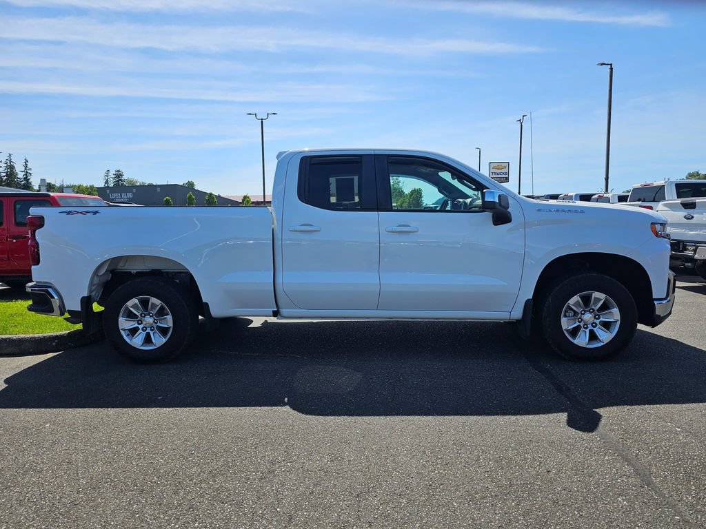 Used 2020 Chevrolet Silverado 1500 LT w/ All-Star Edition AWD/4WD image 2