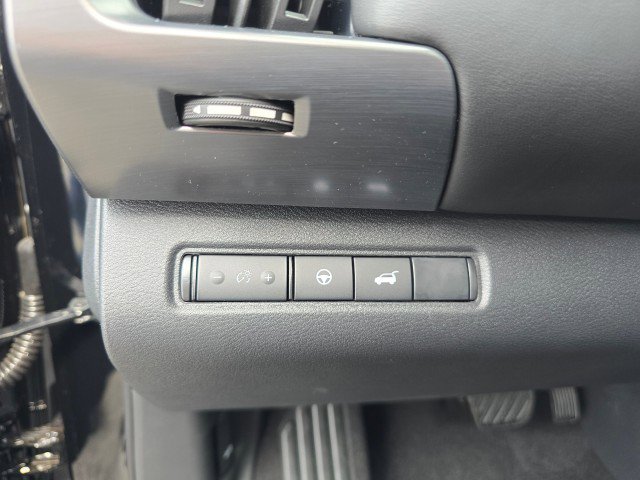 New 2025 Nissan Pathfinder SL w/ SL Premium Package image 28