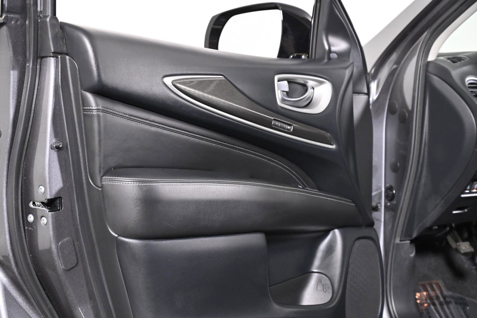 Used 2020 INFINITI QX60 Luxe w/ Essential Package image 38