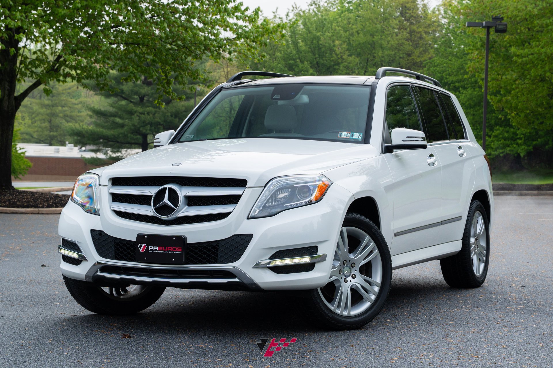 Used 2015 Mercedes-Benz GLK 350 4MATIC image 1