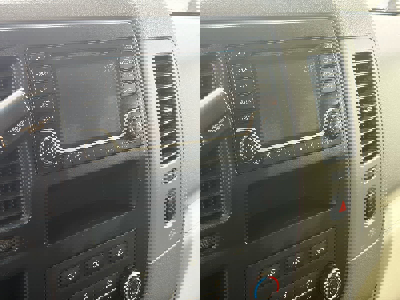 Certified 2018 Nissan NV 3500 S image 25