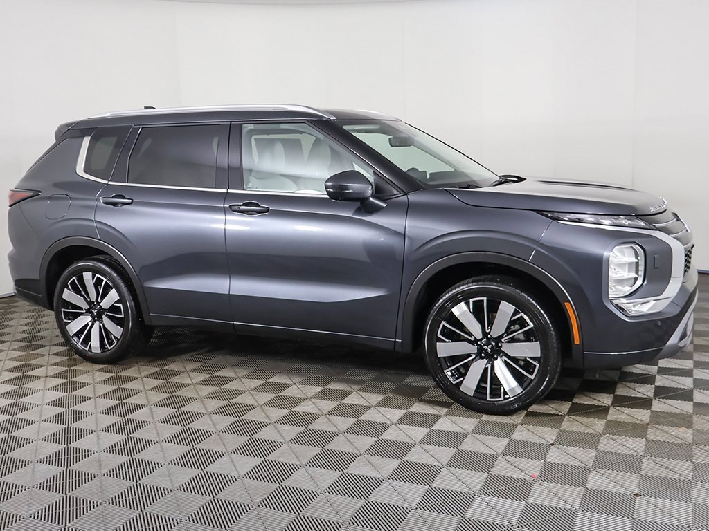 New 2025 Mitsubishi Outlander SEL image 22