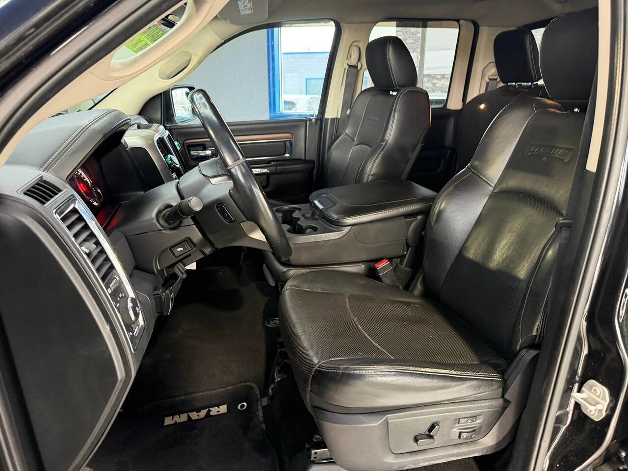 Used 2016 RAM 1500 Laramie image 26