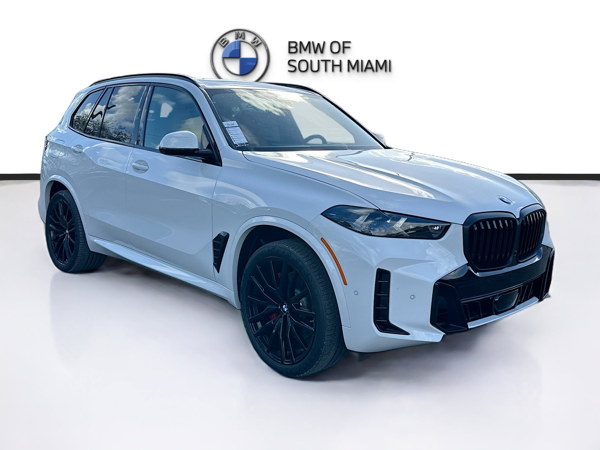 New 2026 BMW X5 sDrive40i image 1