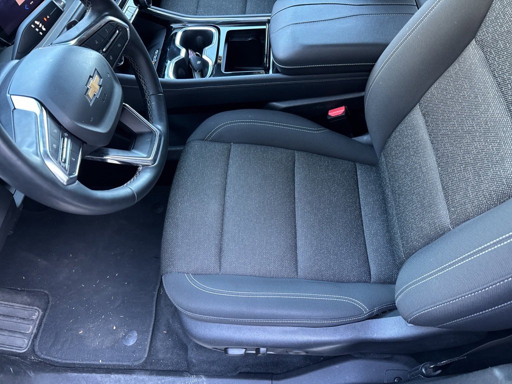 Used 2024 Chevrolet Traverse LT image 11