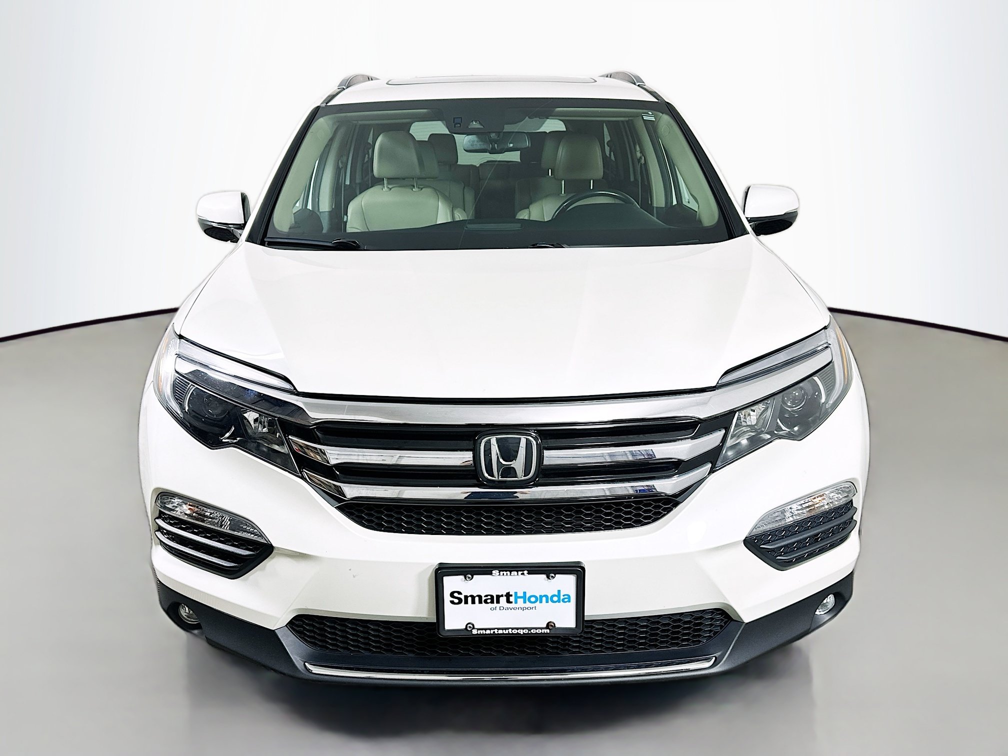 Used 2016 Honda Pilot Elite image 2