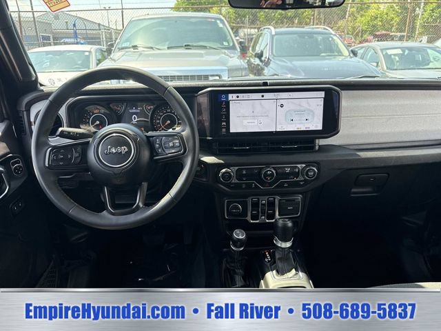 Used 2024 Jeep Wrangler Unlimited Sport AWD/4WD image 14
