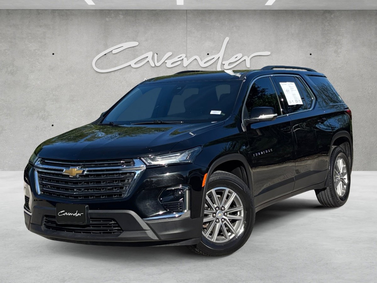 Used 2023 Chevrolet Traverse LT image 1