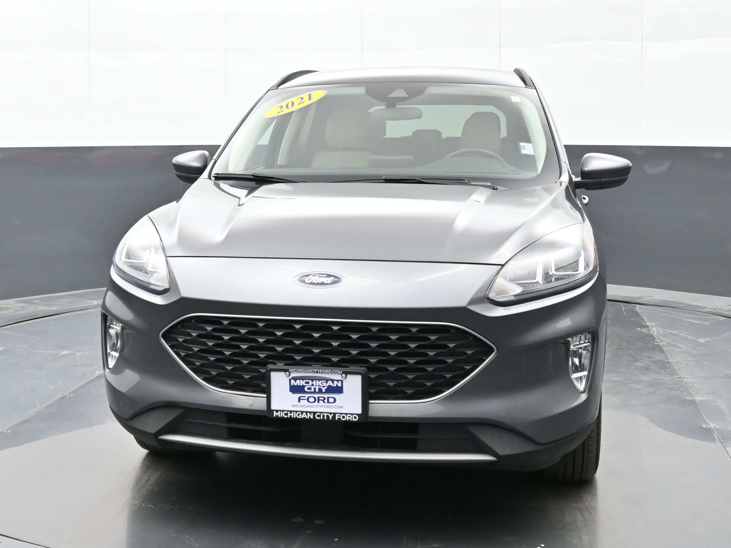 Used 2021 Ford Escape SEL image 3