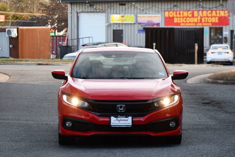 Used 2019 Honda Civic Sport image 2