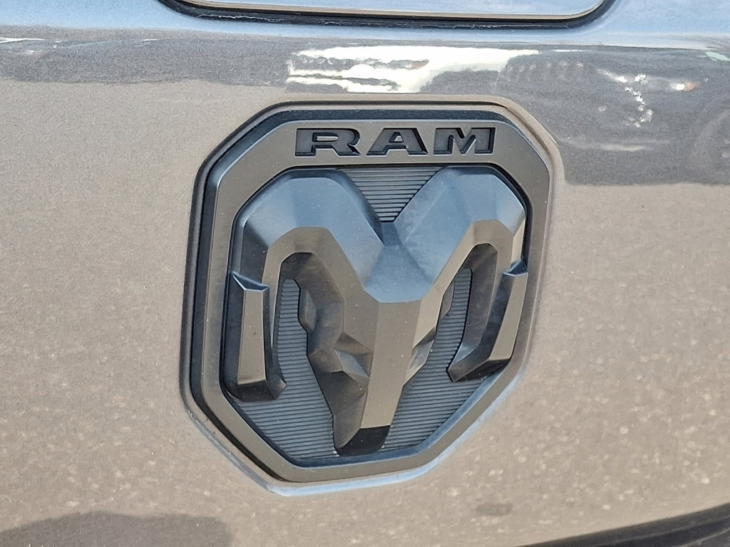 Used 2022 RAM 1500 Big Horn w/ Night Edition image 17