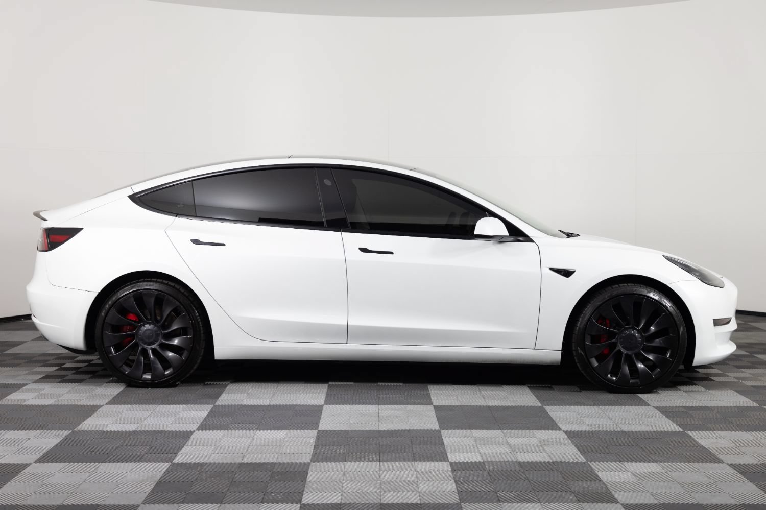 Used 2023 Tesla Model 3 Performance AWD/4WD image 9