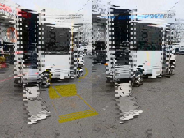 Used 2017 Ford E-450 and Econoline 450 Super Duty w/ Shuttle Bus Prep Package RWD image 25