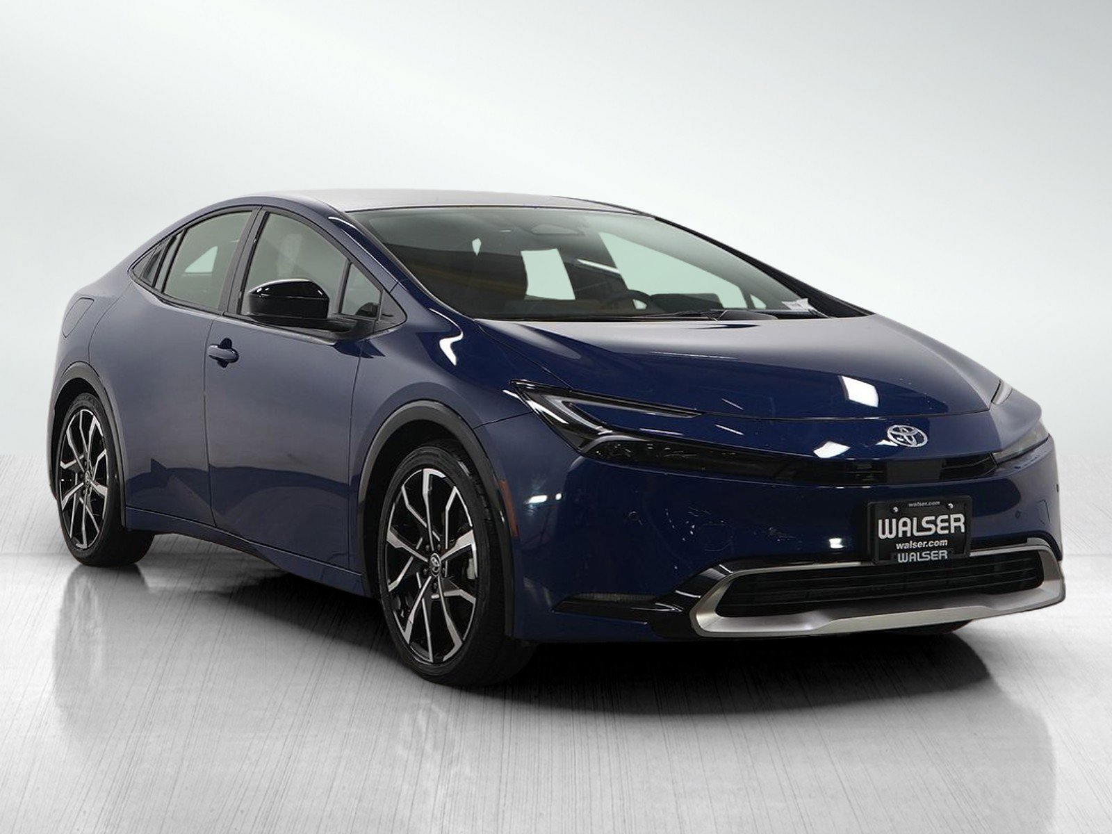Used 2026 Toyota Prius Plug-In Hybrid image 9