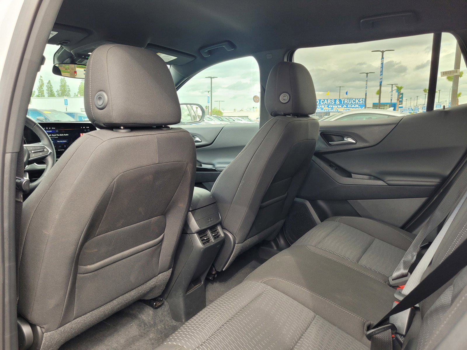 Used 2025 Chevrolet Equinox LT image 14