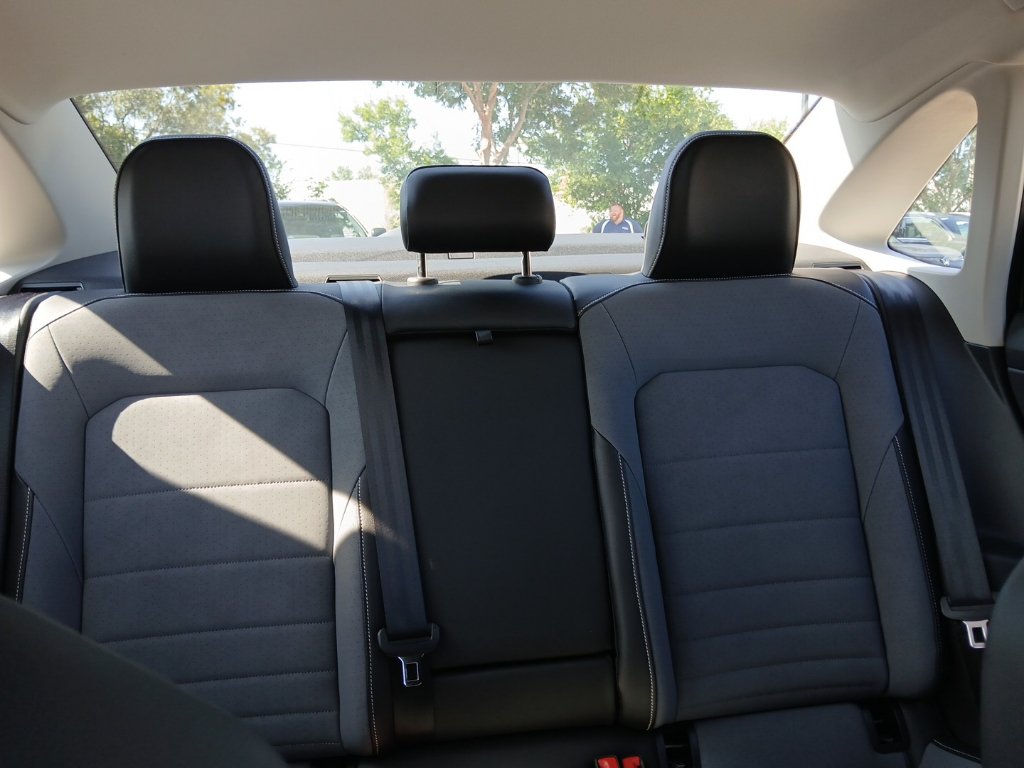 New 2027 Volkswagen Jetta SE FWD image 25