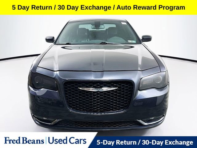 Used 2017 Chrysler 300 S image 2