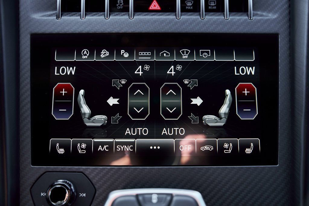 Used 2024 Lamborghini Urus Performante image 82