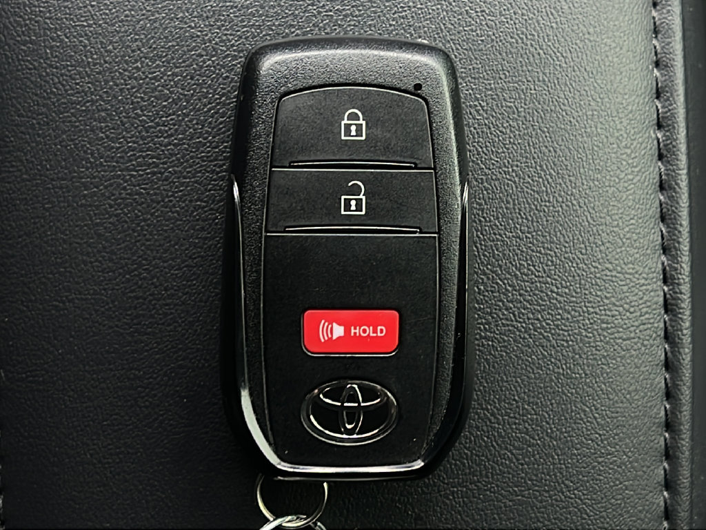 Used 2026 Toyota Corolla SE FWD image 27