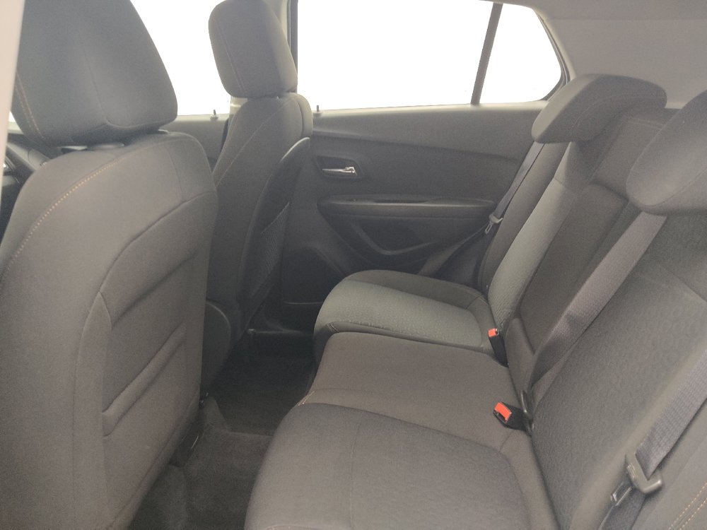 Used 2017 Chevrolet Trax LS AWD/4WD image 18