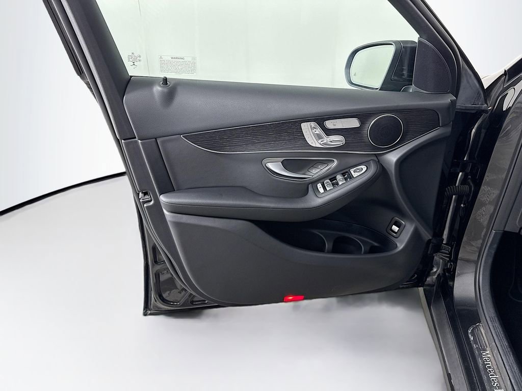 Certified 2022 Mercedes-Benz GLC 300 image 24