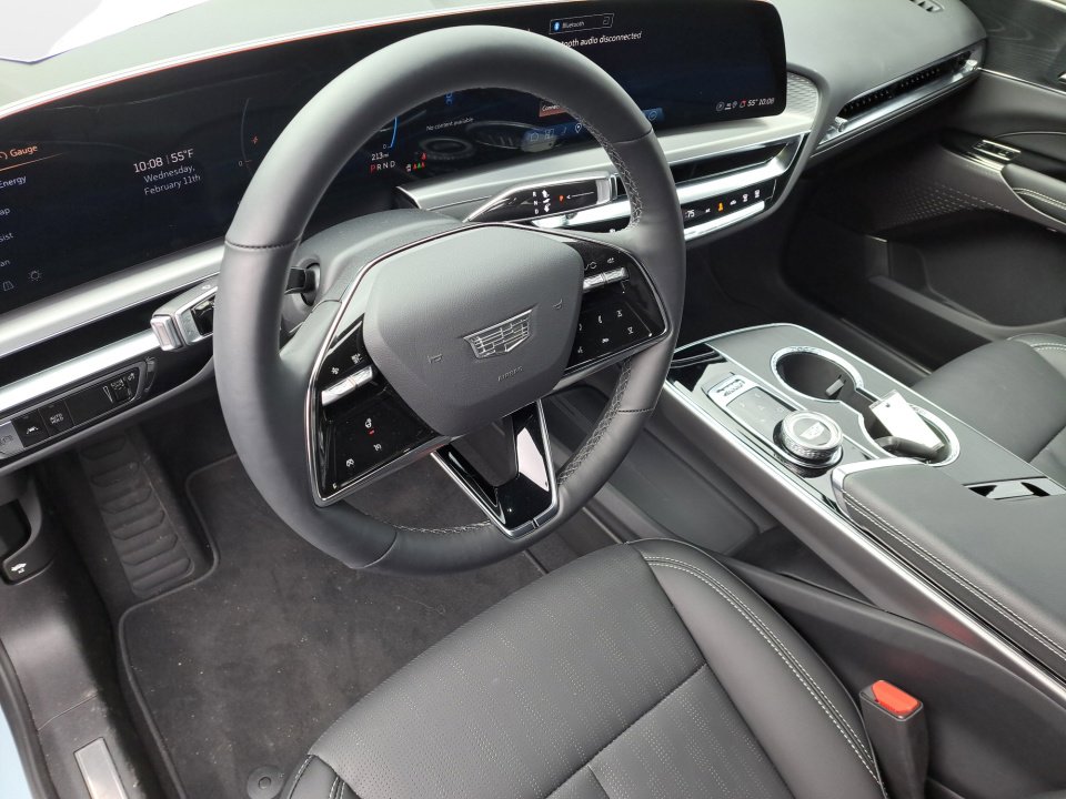 Certified 2025 Cadillac Lyriq Sport image 10