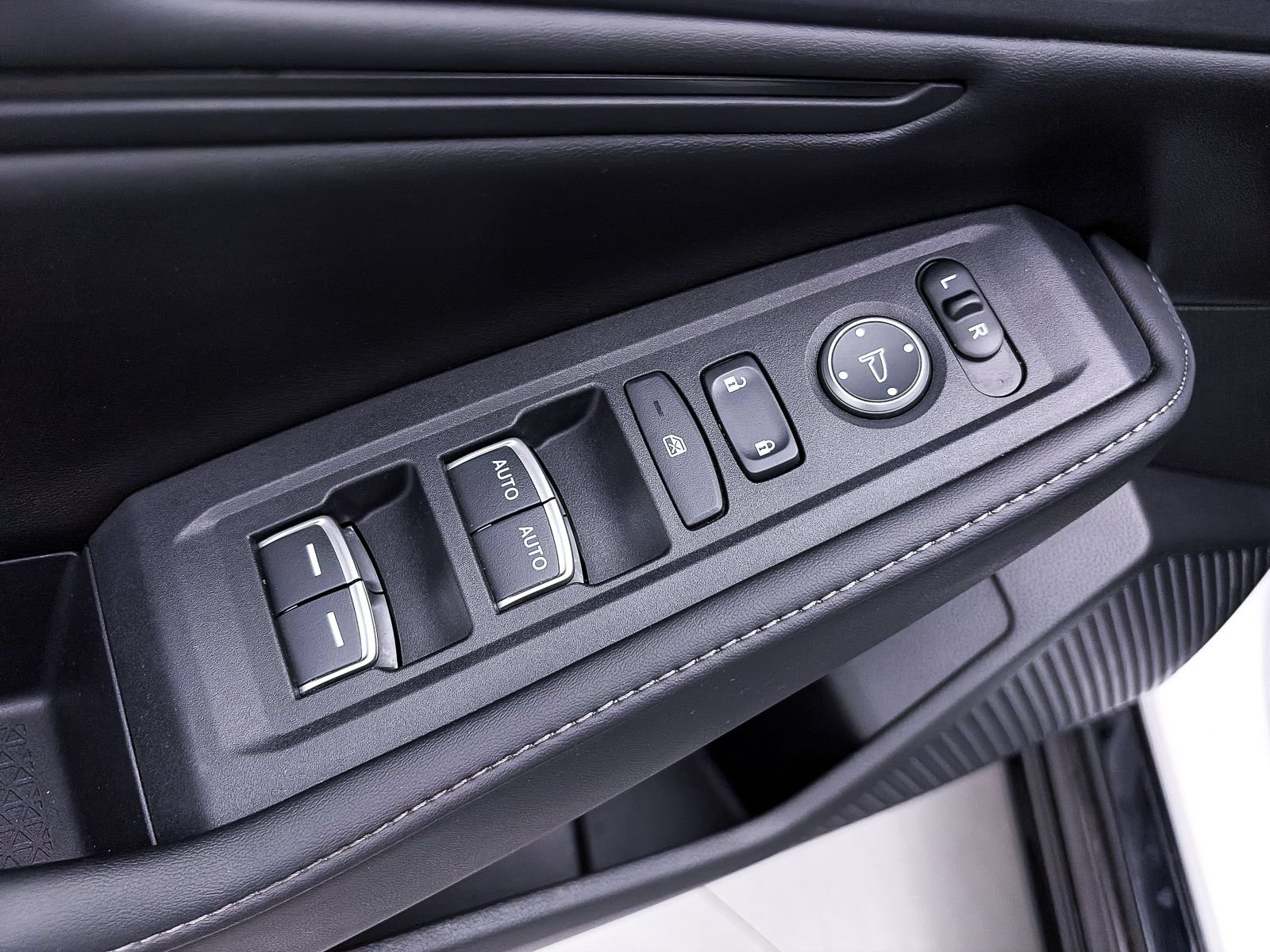 Used 2023 Honda Accord Sport image 18