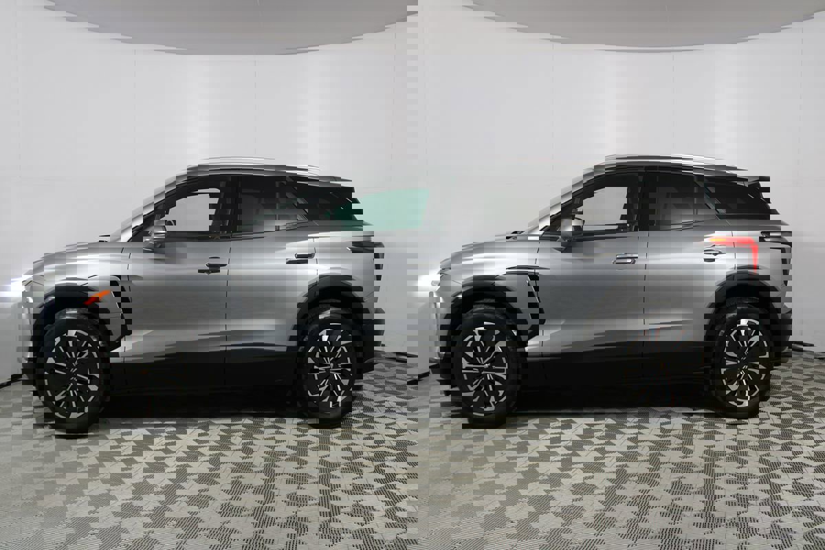 Used 2024 Chevrolet Blazer EV LT image 31