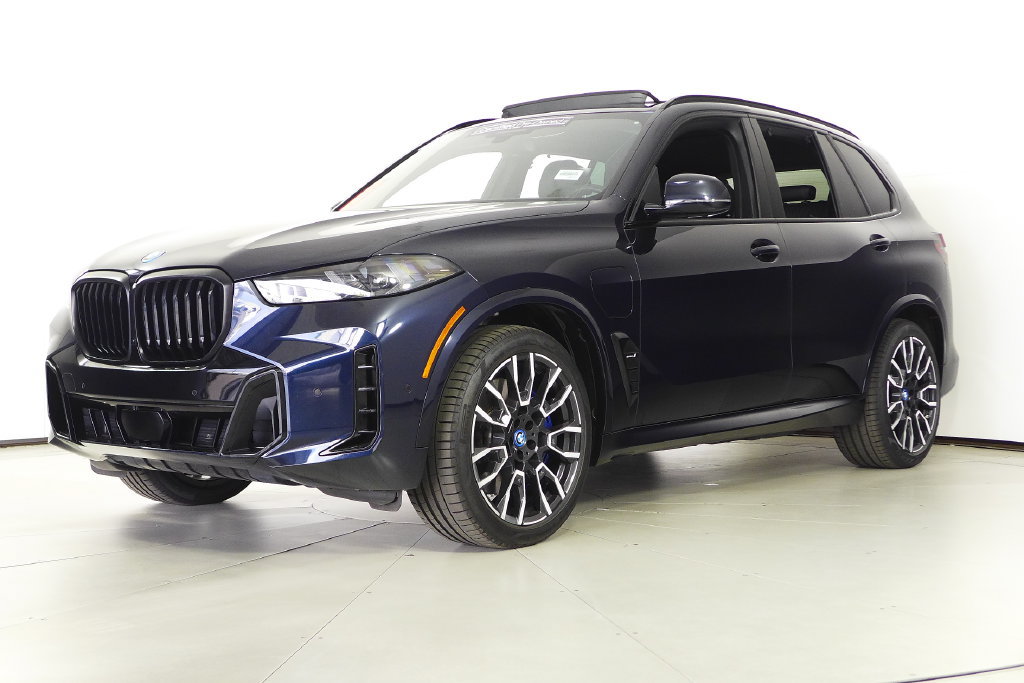 Certified 2024 BMW X5 xDrive50e w/ M Sport Package AWD/4WD image 2