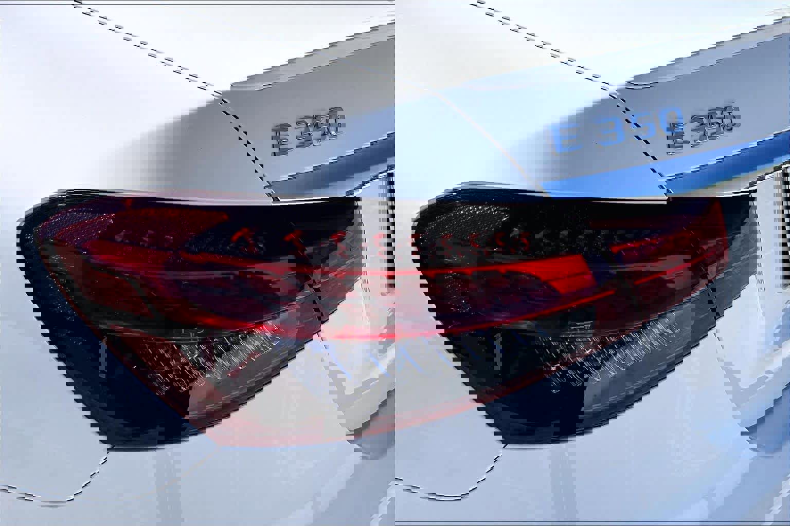 Used 2021 Mercedes-Benz E 350 Sedan image 27