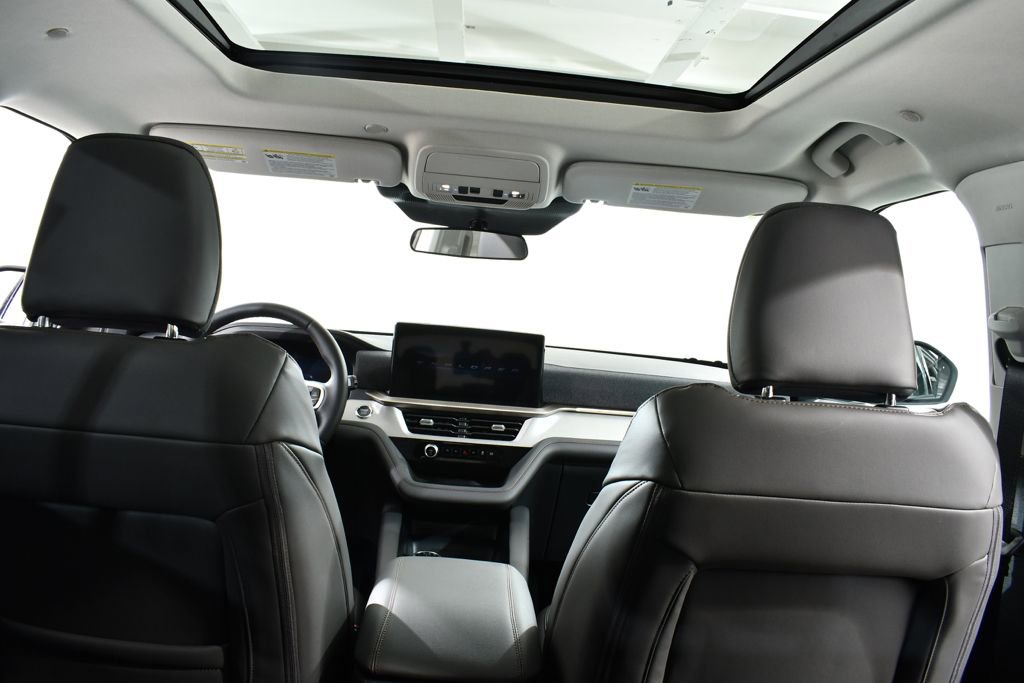 New 2026 Ford Explorer Active w/ Active Comfort Package image 17