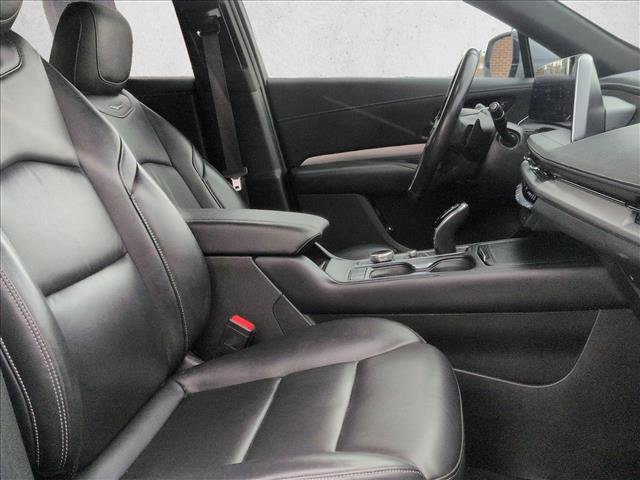 Used 2023 Cadillac XT4 Premium Luxury image 20