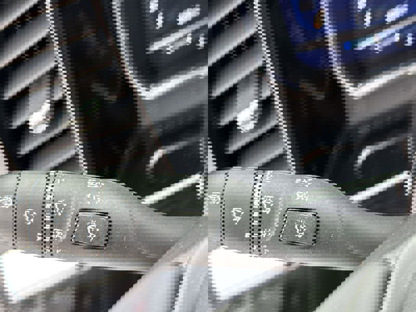 Used 2024 Chevrolet Silverado 2500 LTZ w/ LTZ Plus Package image 21