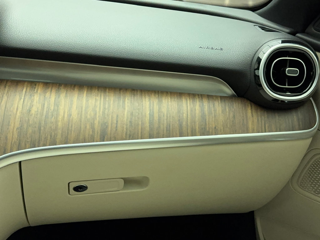 Used 2024 Mercedes-Benz C 300 4MATIC Sedan image 22