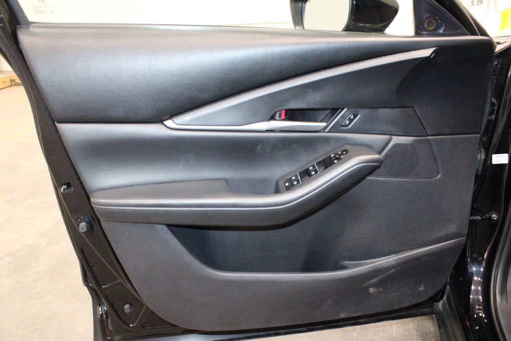 Used 2021 MAZDA CX-30 FWD 2.5 S w/ Select Package image 13