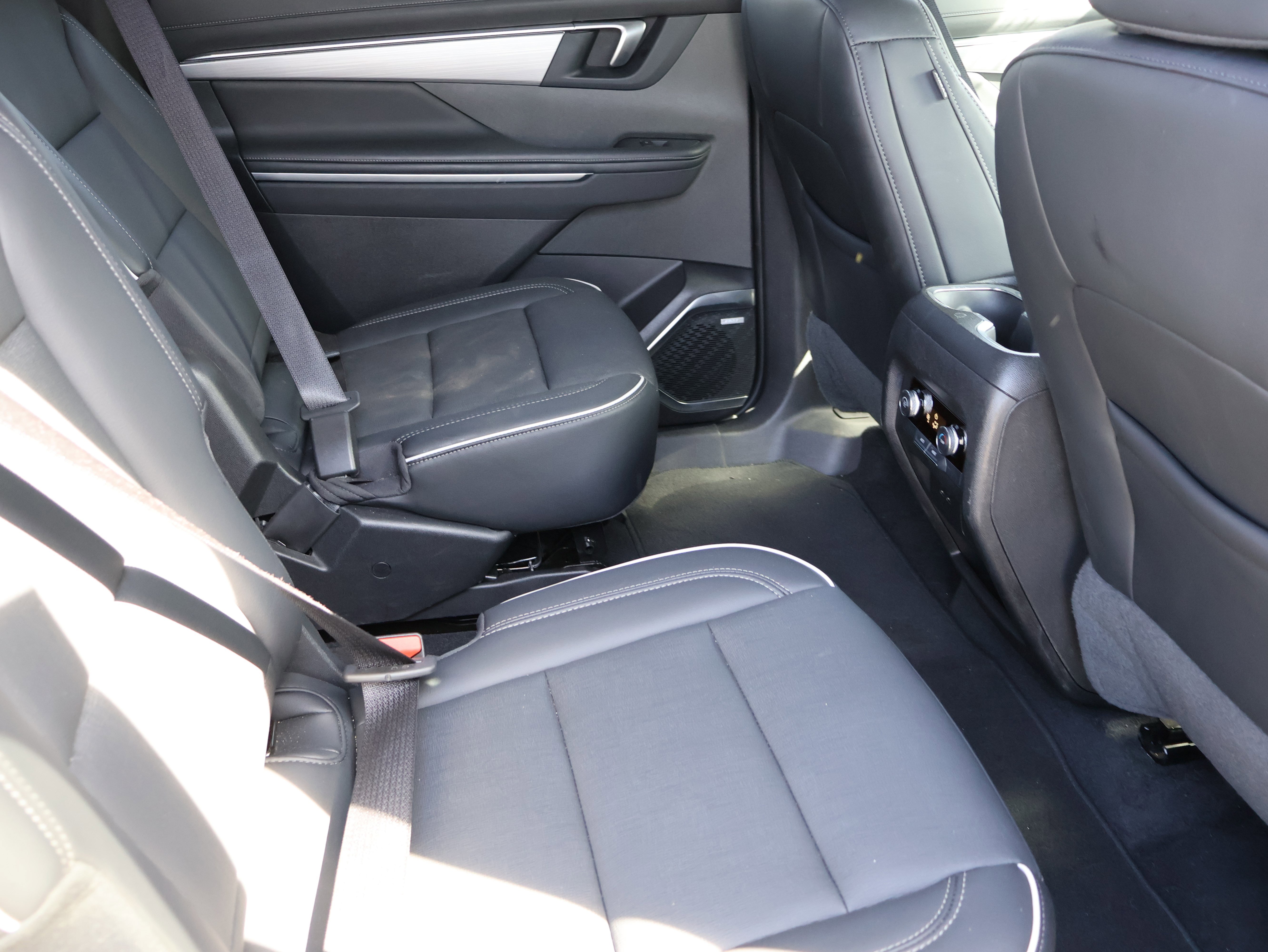 Used 2025 Buick Enclave Preferred image 12