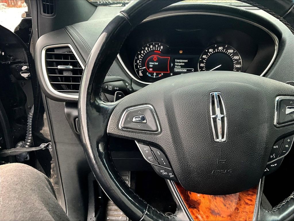 Used 2018 Lincoln MKX Reserve w/ Driver Assistance Package image 15