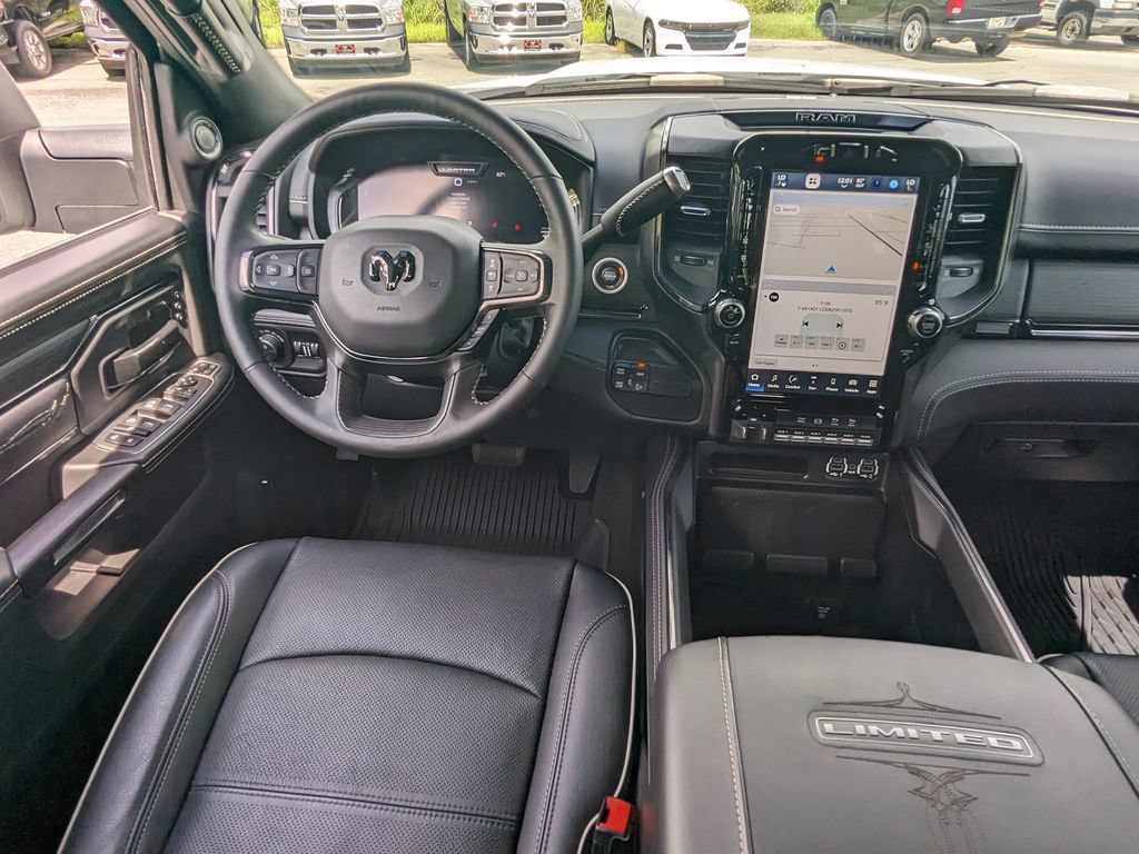 Used 2023 RAM 2500 Limited AWD/4WD image 17