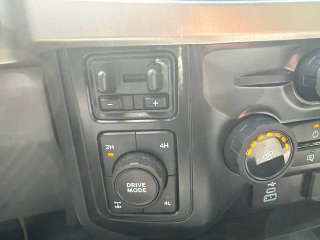 Used 2024 Ford F350 XL w/ STX Appearance Package AWD/4WD image 17