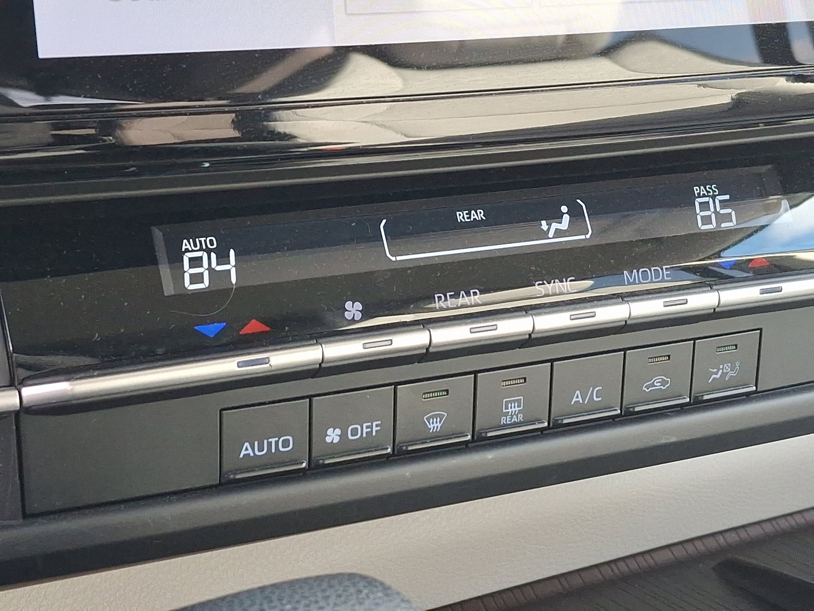 Certified 2022 Toyota Sienna LE image 17