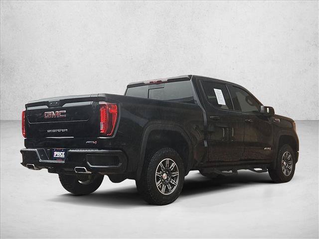 Used 2024 GMC Sierra 1500 AT4 w/ Technology Package AWD/4WD image 5
