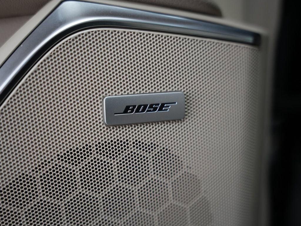 Used 2018 Cadillac Escalade Premium Luxury image 48