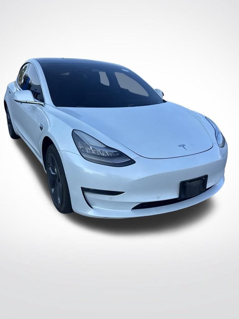 Used 2019 Tesla Model 3 Mid Range RWD image 4