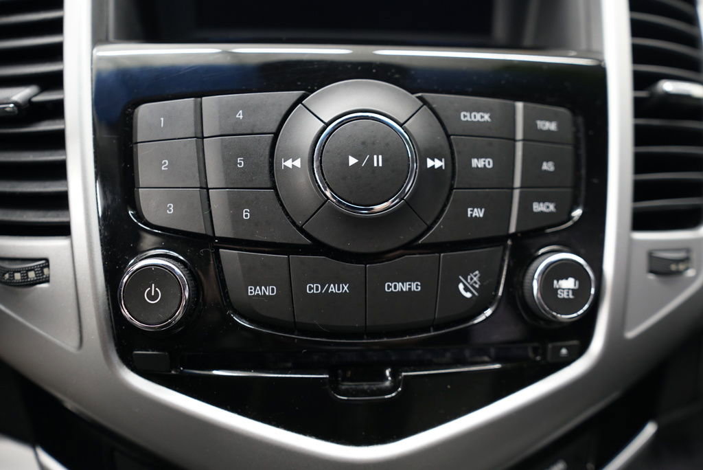 Used 2016 Chevrolet Cruze L FWD image 25