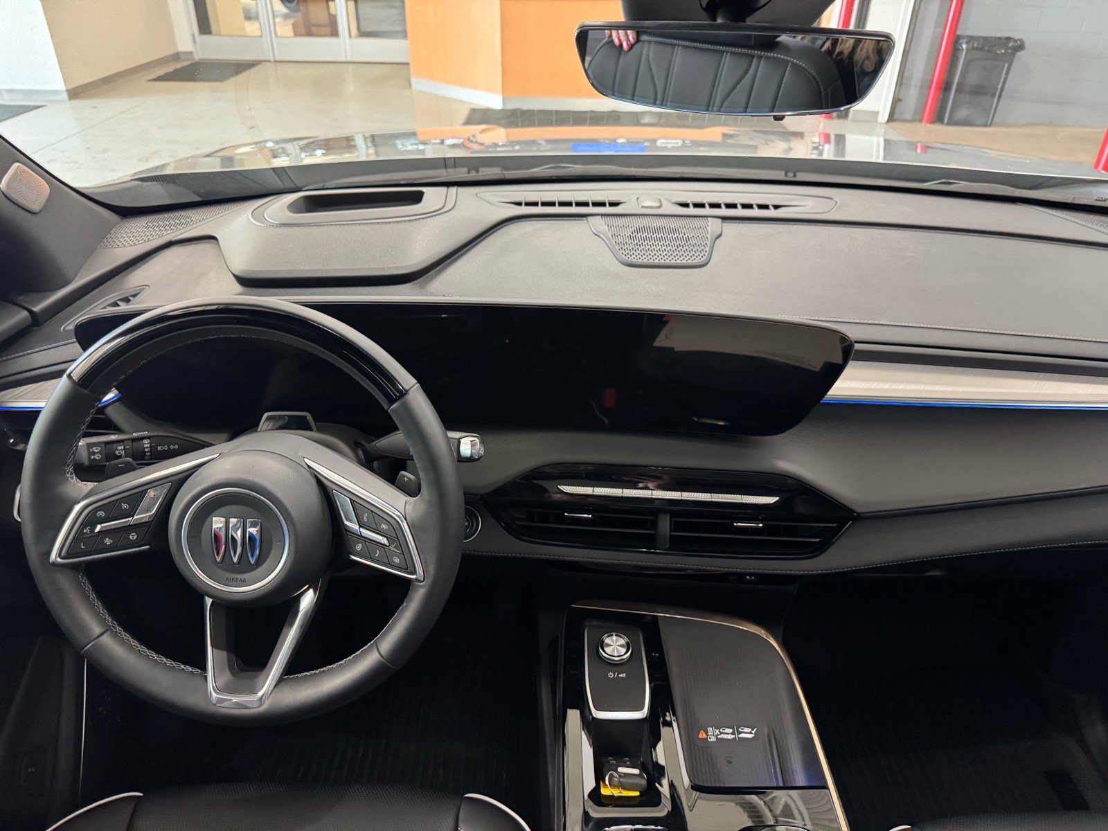 Certified 2025 Buick Enclave Avenir w/ Super Cruise Package image 15