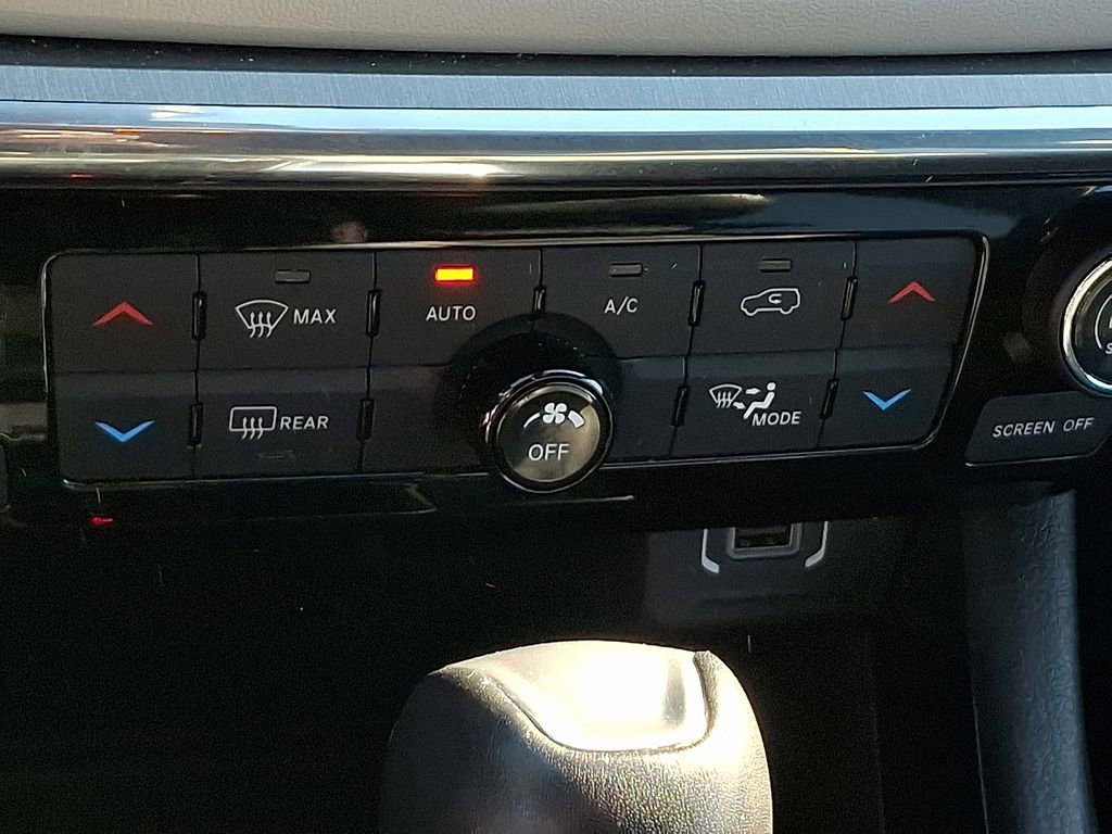 Used 2024 Jeep Compass Limited image 15