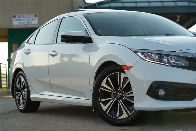 Used 2016 Honda Civic EX-L image 11